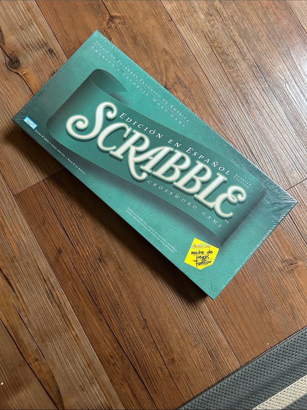 Hasbro Scrabble Edición en Español - Green Box